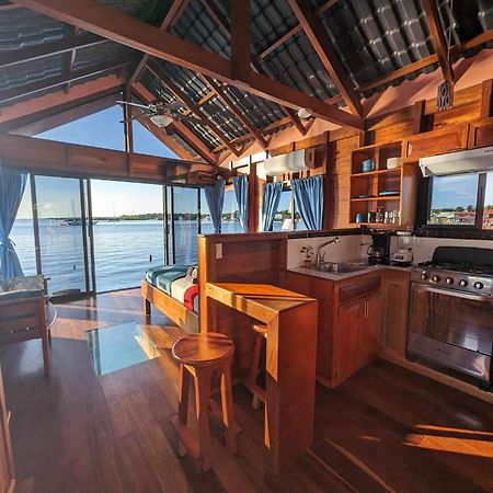Barrbra Bnb Over The Sea Bocas Town Dış mekan fotoğraf